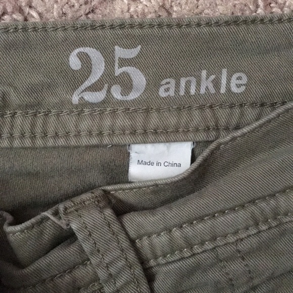 J.Crew Factory - Picture 2 of 4